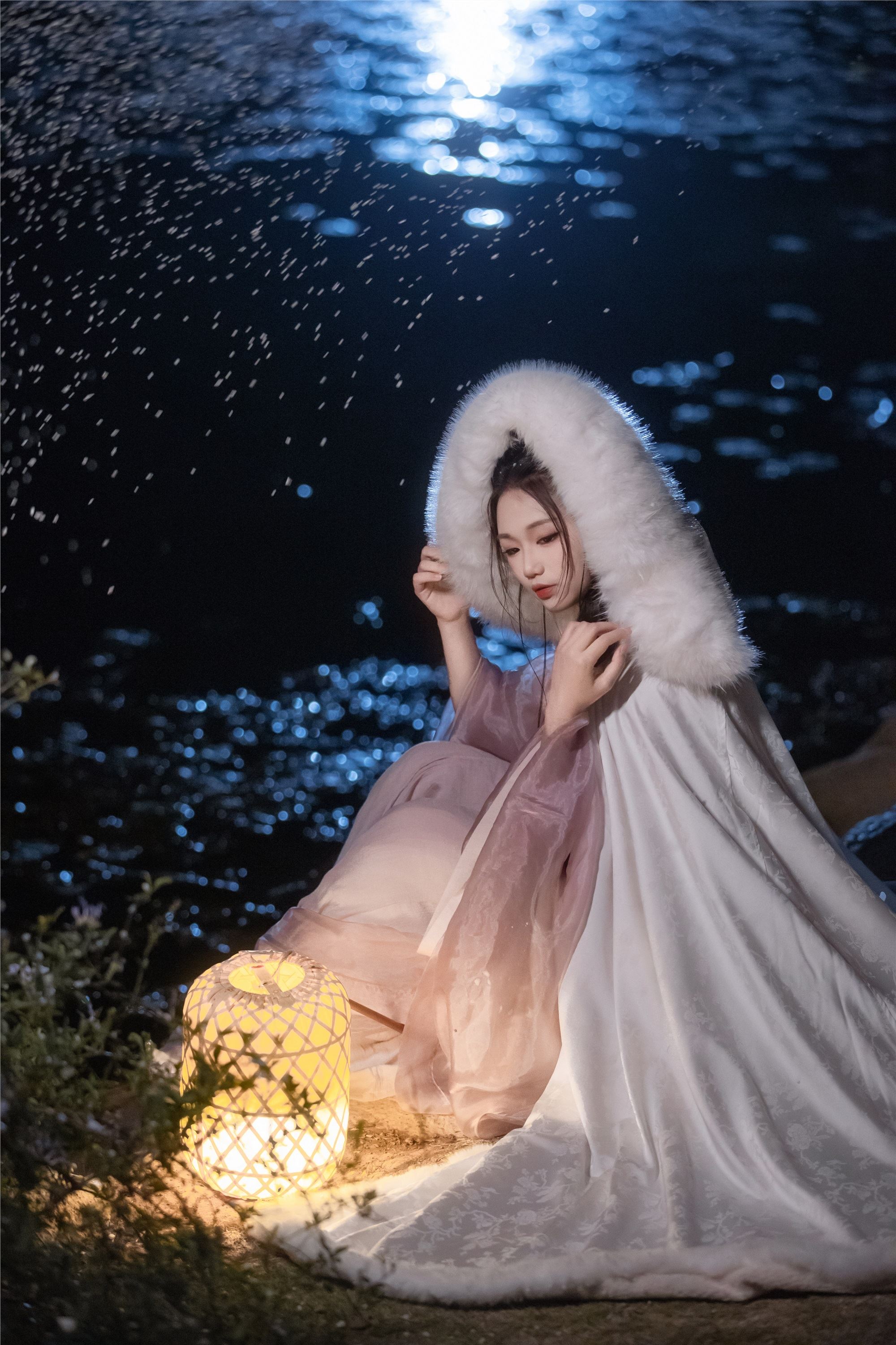 YITUYU 艺图语 2025.03.06 风雪夜归人 晚江亭